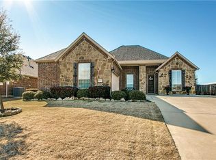 7117 Hickory Estates Dr, Sachse, TX 75048