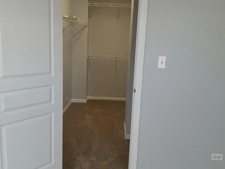 570 Conservatory Ln — Photo 27