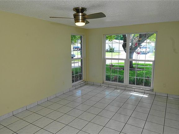 4th image of 8225 Drycreek Dr