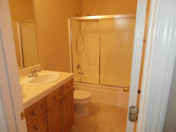 3rd image of 1542 Cherrywood Way