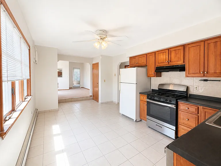 120 Fenner Ave #2 — Photo 10
