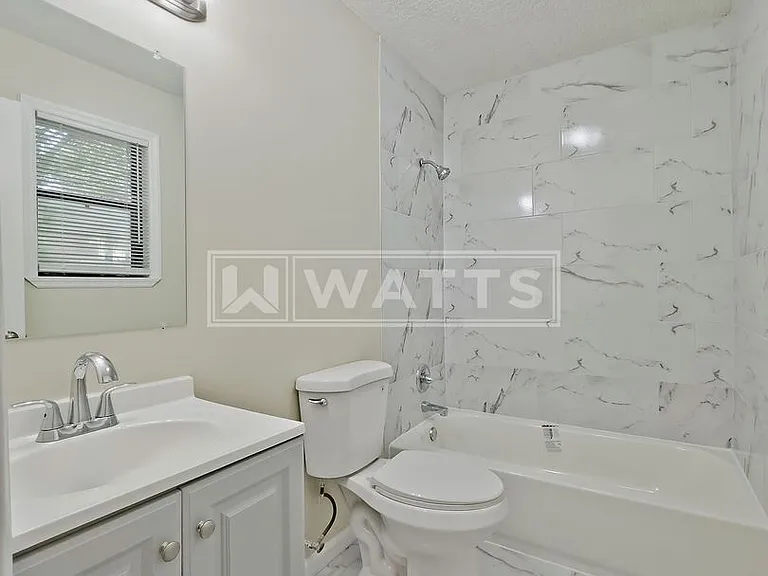 1036 Rose Hill Cir — Photo 14