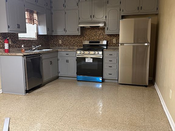 5th image of 3434 Bleckley Dr