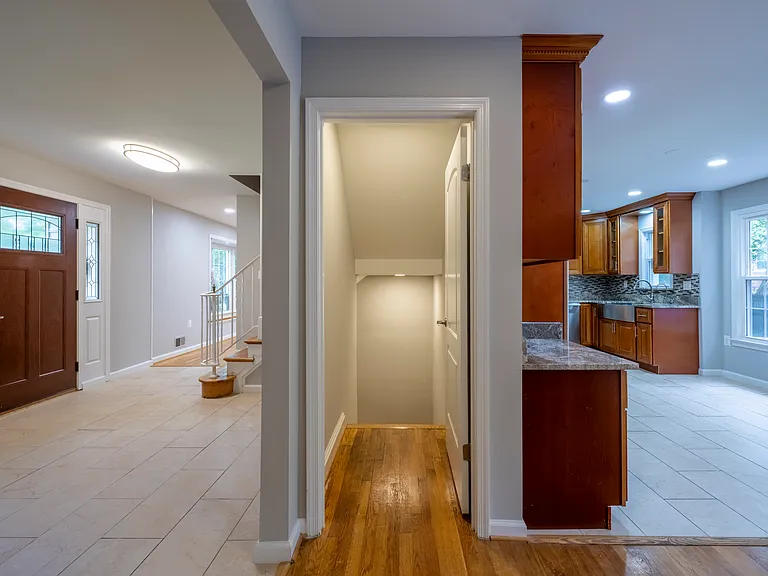 8808 Liberty Ln — Photo 15