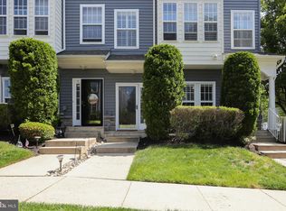 1 River Ln, Delanco, NJ 08075