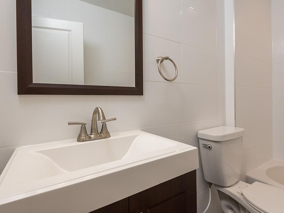 1st image of 245 S 45th St #5ad1151c3