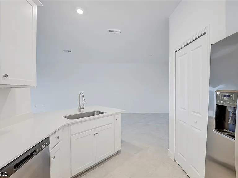20601 Hazelnut Ct — Photo 11