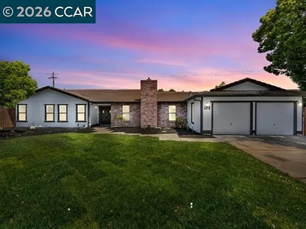 1272 Eastridge Pl, Manteca, CA 95336