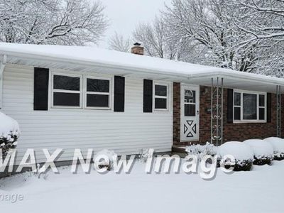 705 E Liberty St, Chesaning, MI, 48616