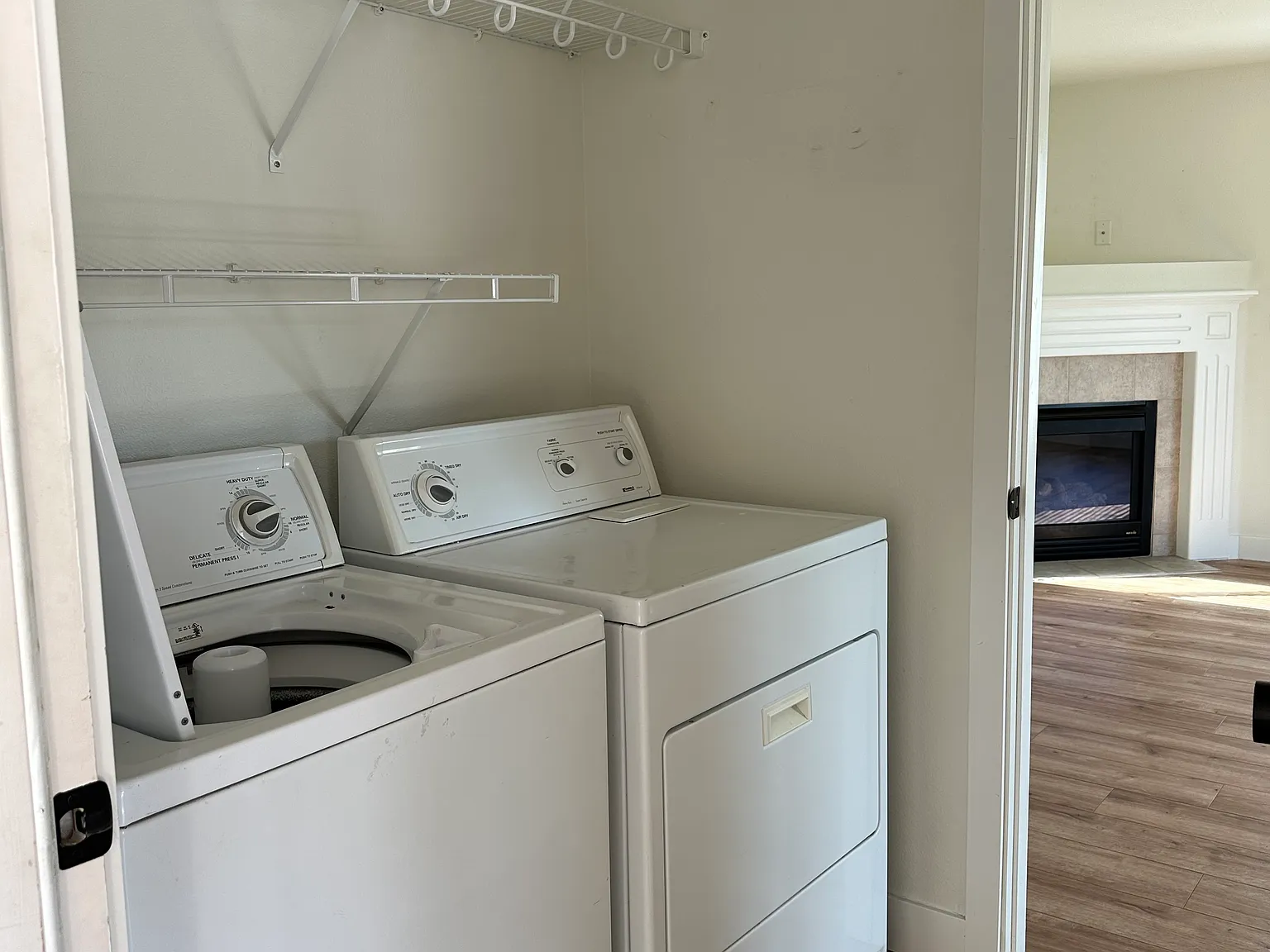 3 bed, 1392 sqft, $2,195 — Photo 4