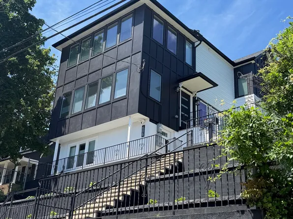 606 5th St, Carlstadt, NJ 07072