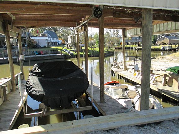 2 boat slips