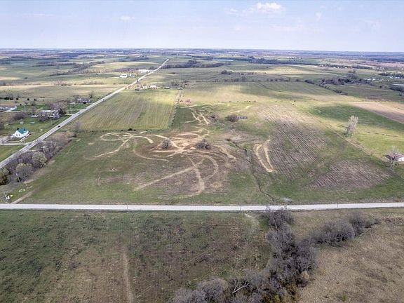 2nd image of 7 NE 770th Rd