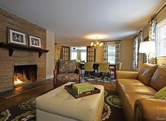 3rd image of 11711 Priscilla Ln