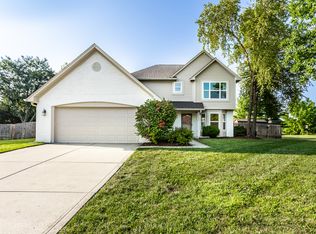 14915 Beacon Blvd, Carmel, IN 46032