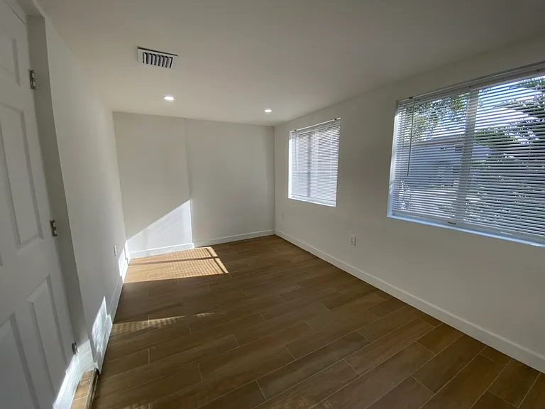 255 NW 41st Ave #255 — Photo 5