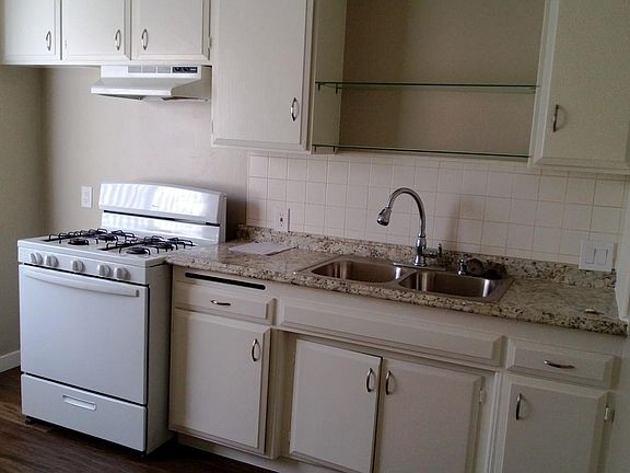 2nd image of 2754 Hermosa Ave APT 11