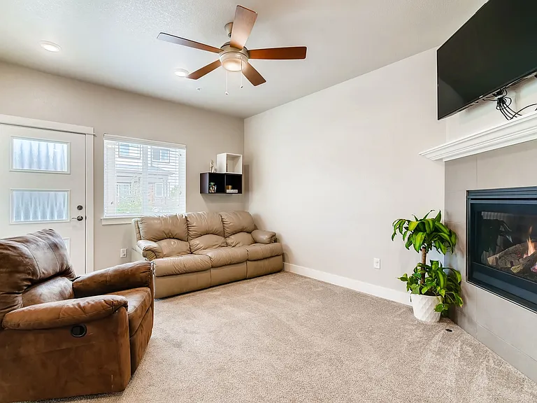 2608 Kansas Dr #B113 — Photo 10