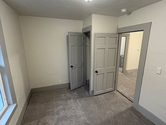 3rd image of 844 Woodsdale Ave #846