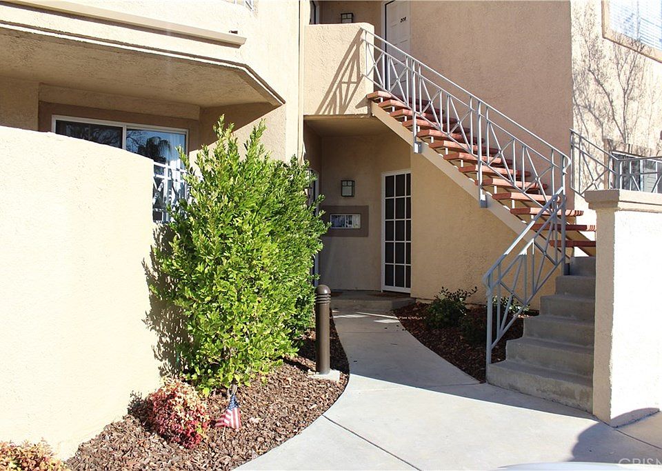 1st image of 23715 Del Monte Dr Unit 205