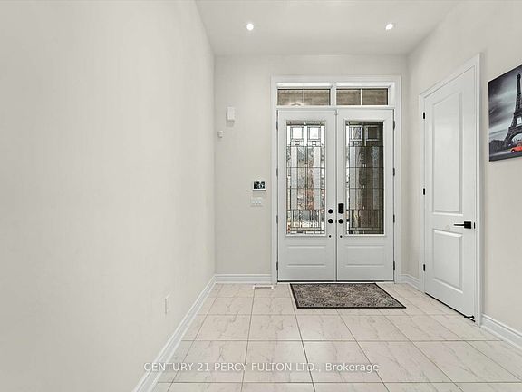 4th image of 58 Carnegie Dr