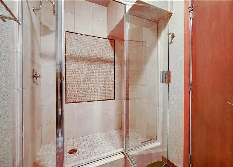 100 Park Ave W #2104 — Photo 19