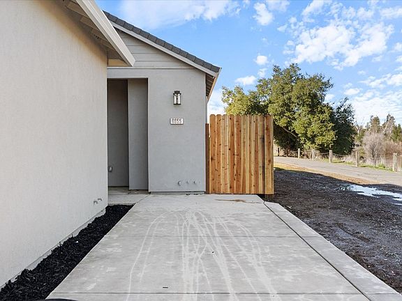 2nd image of 6651-6655 Sunset Bluffs St #364CBFD4