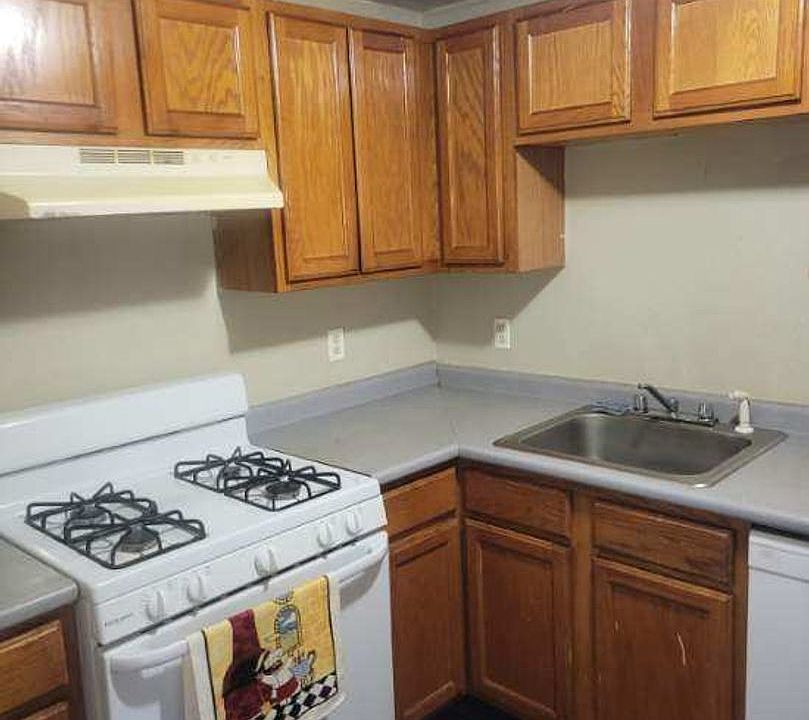 1st image of 465-477 3rd St #477-3S