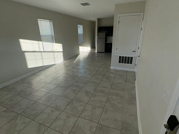 5th image of 2325 Crescent Moon St