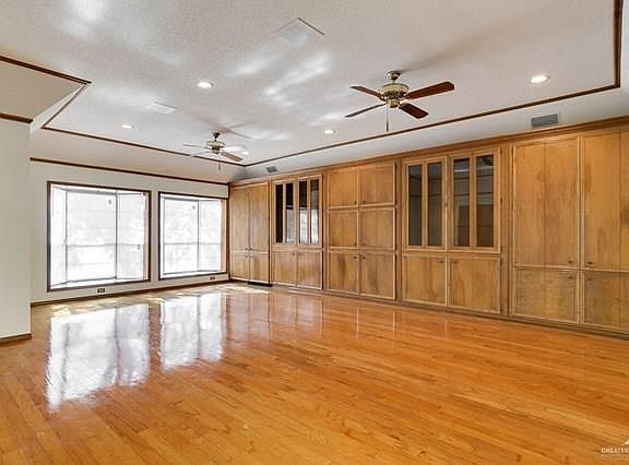 3rd image of 220 Toronto Ave APT 52