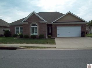 5430 Shelldrake Ln, Paducah, KY 42001