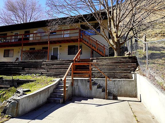 3rd image of 345 S Whitewater Dr