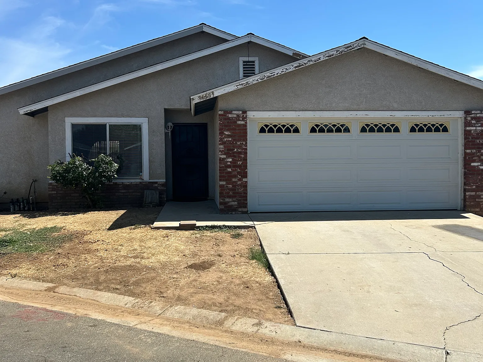 3 bed, 1317 sqft, $2,800 — Photo 1