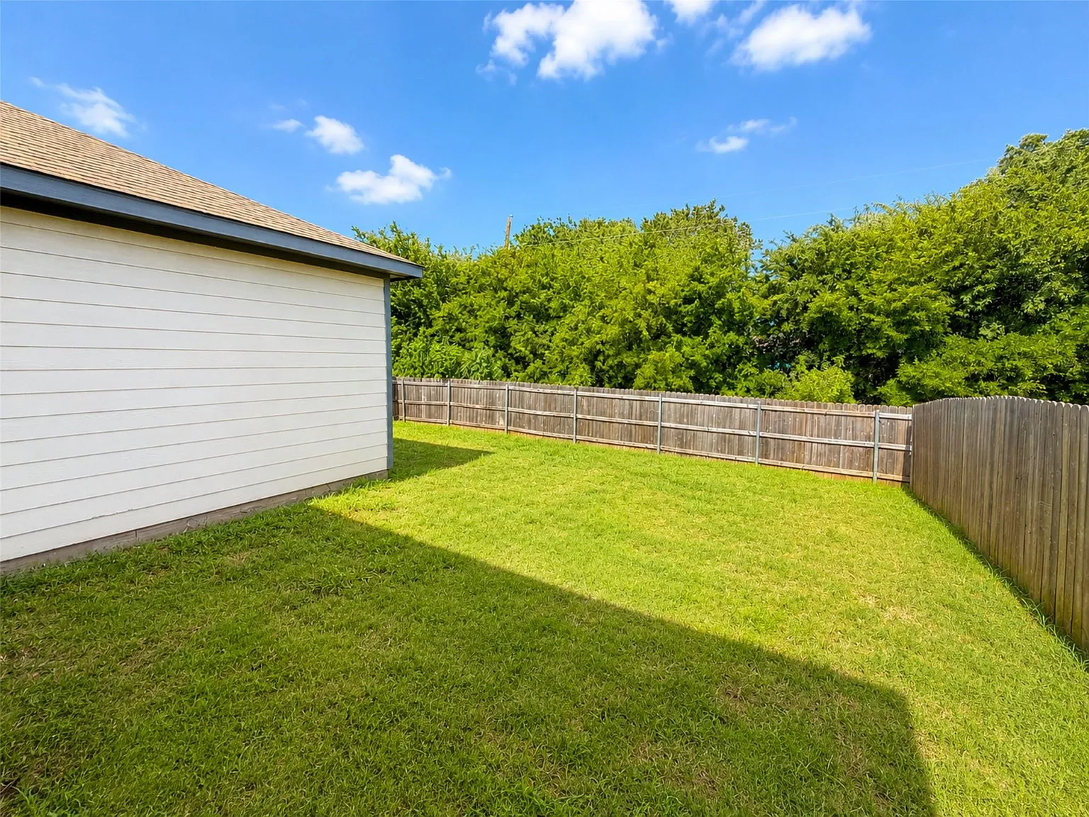 124 Canales Circle — Photo 3