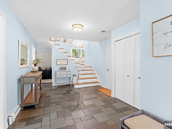 3rd image of 241 Ellin Dr