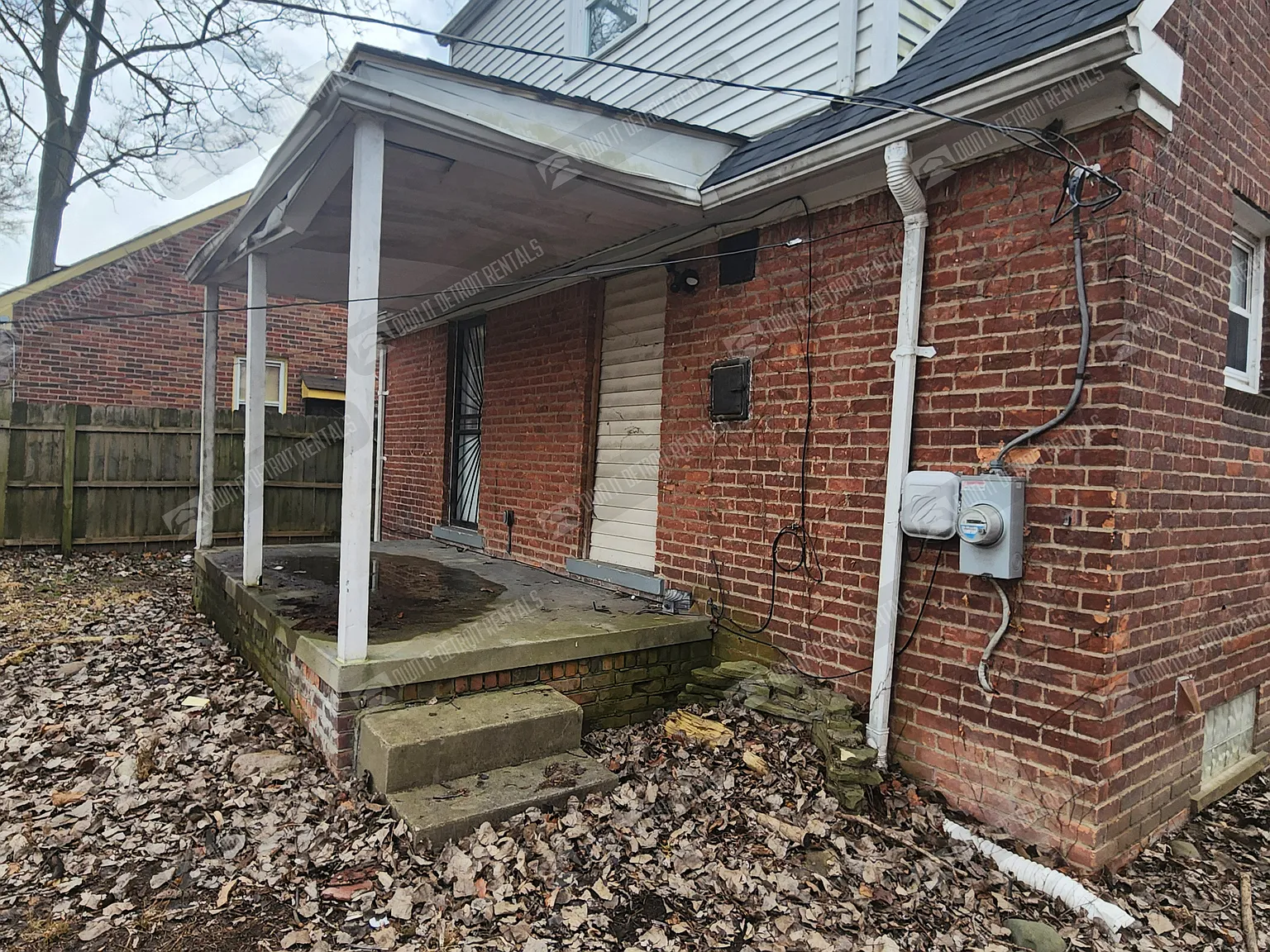 House-Bungalow — Photo 3