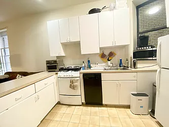 Rented by Manhattan Spaces