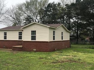 511 E Holly St, Russellville, AR 72802