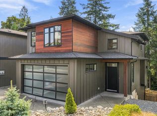 230 Golden Oaks Cres, Nanaimo, BC V9T 0K8