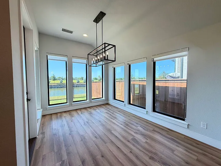 3104 Watterloo Ln — Photo 8
