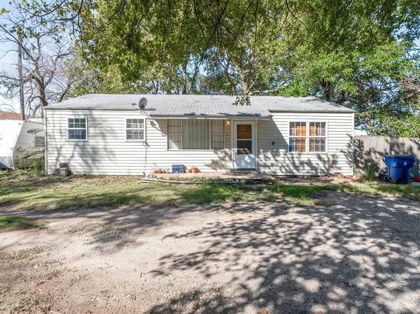 4905 S Hydraulic St, Wichita, KS 67216