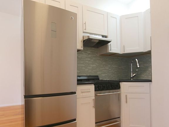 2nd image of 400 E 53rd St APT 4E