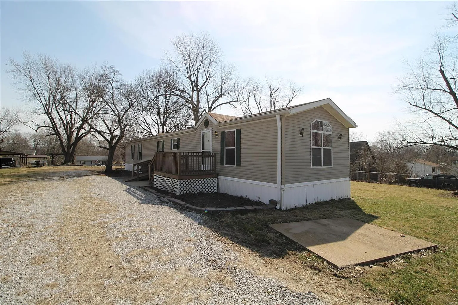 506 Fairway Dr photo 1