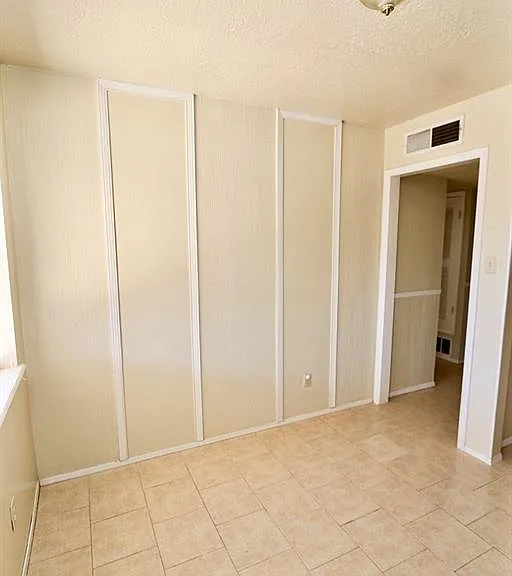 6925 Escondido Dr #B — Photo 13