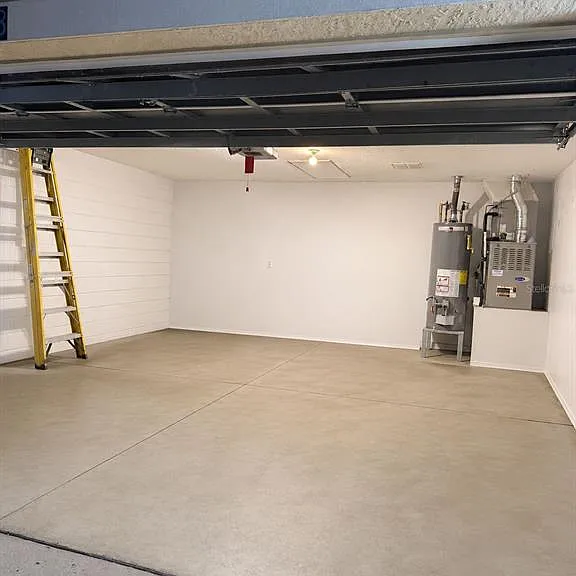 618 Meadow Park Dr — Photo 14