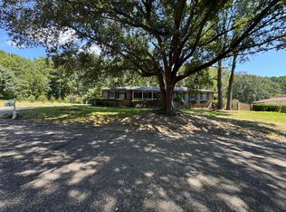 2585 Redwood Dr, Dalzell, SC 29040