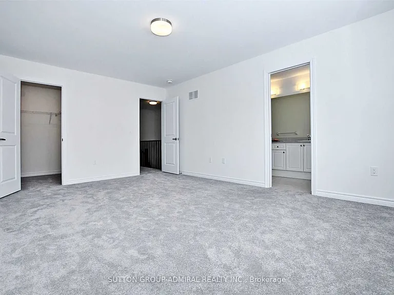 1477 Blackmore St — Photo 11