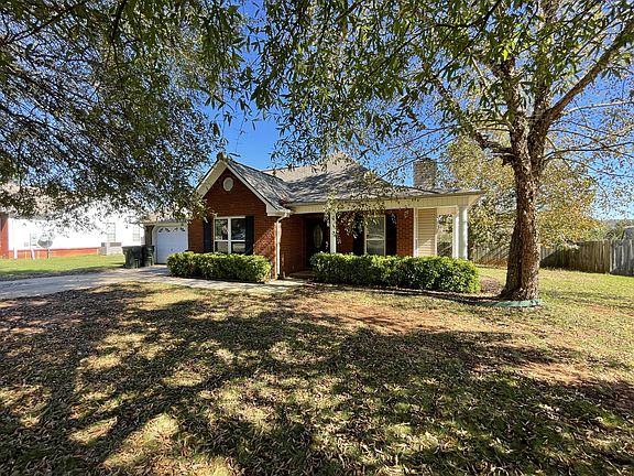 3rd image of 109 Tanner Ridge Cir