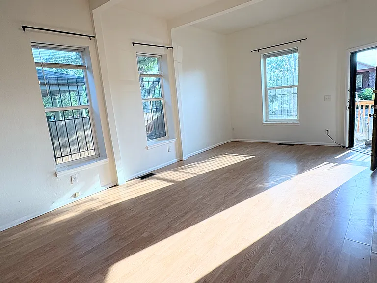 136 Inca St — Photo 9