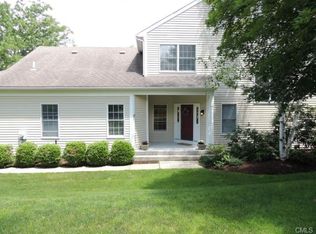 15 Barrister Ln, Fairfield, CT 06824